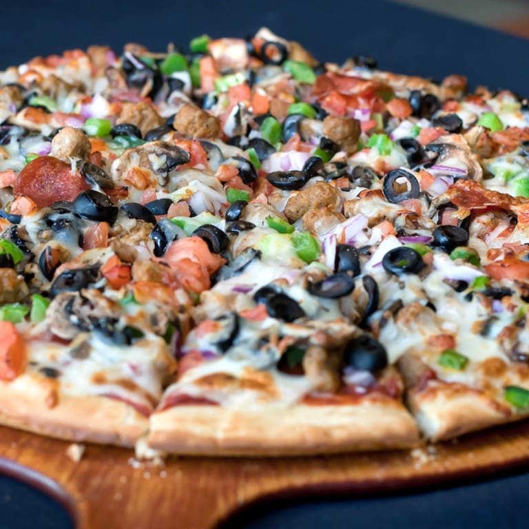 Welcome to Bravo Pizza